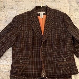 Brown plaid skirt suit.